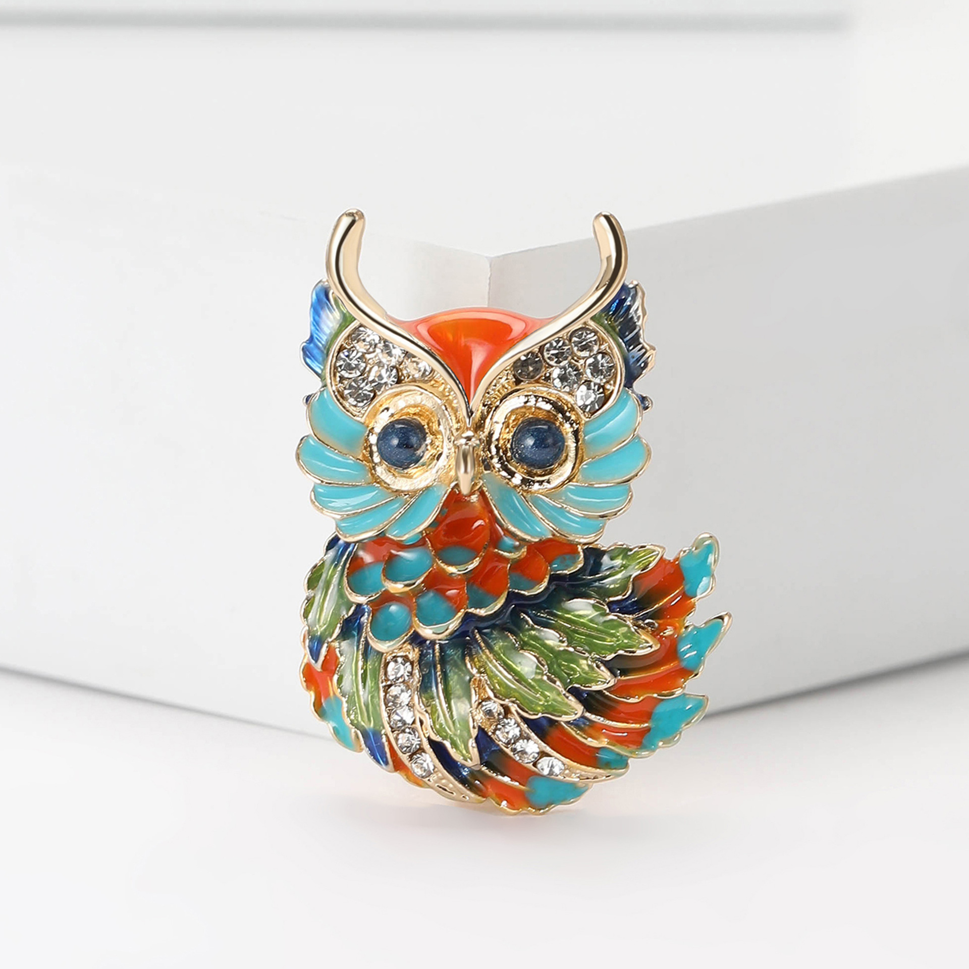 European and American Cute Alloy Enamel Owl Brooch Niche All-match Women's Suit Cardigan Corsage Jewelry Pin