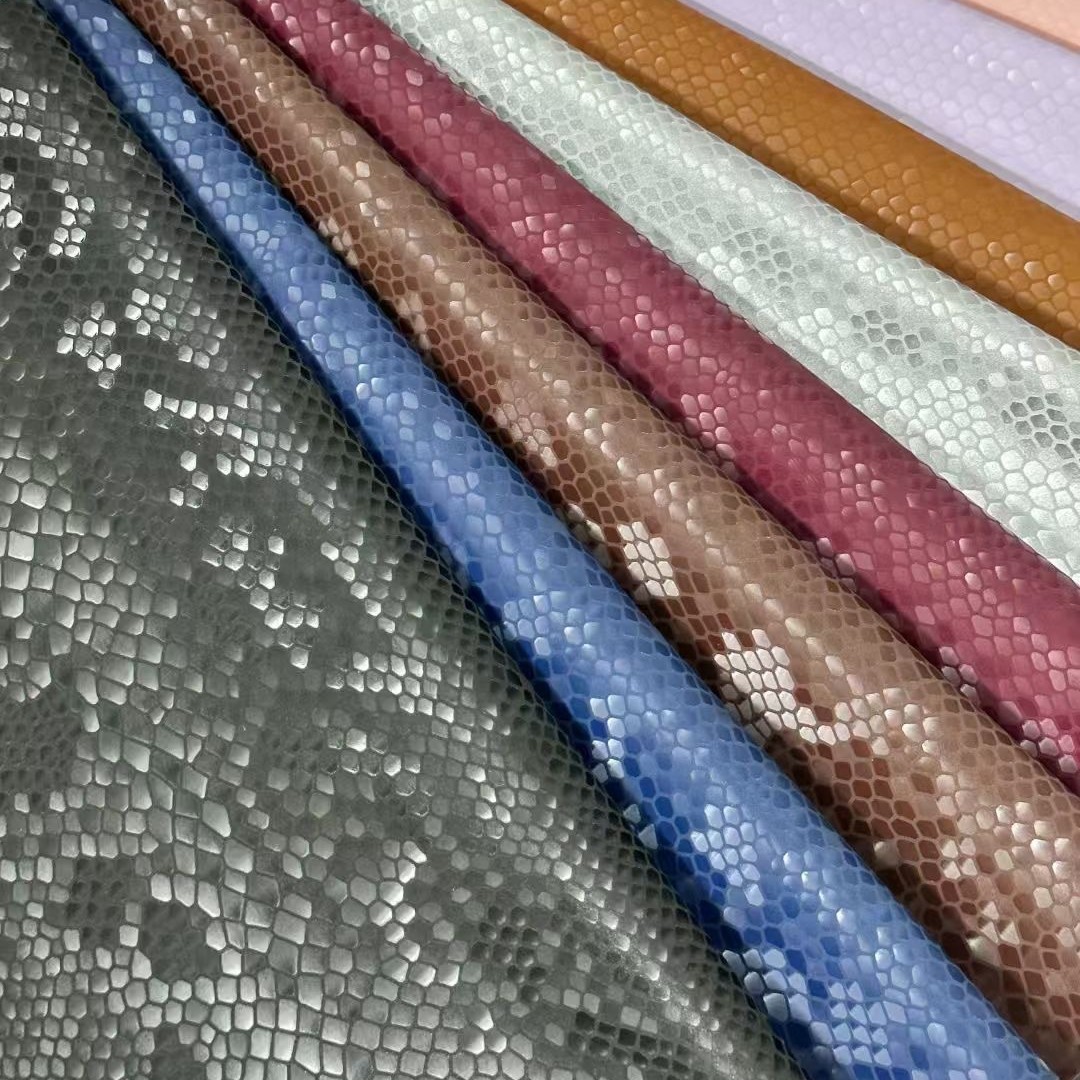 Cross-Border Wholesale 0.8mm Gemstone Pattern 3D Mercerized Pu Environmentally Friendly Python Scale Pattern Hydrolysis-Resistant Luggage Shoe Material Leather