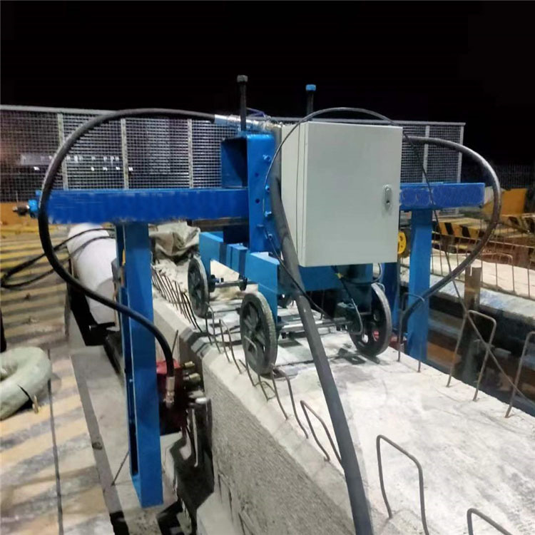 空心板自动凿毛机 空心板立面自动剔凿机厂家