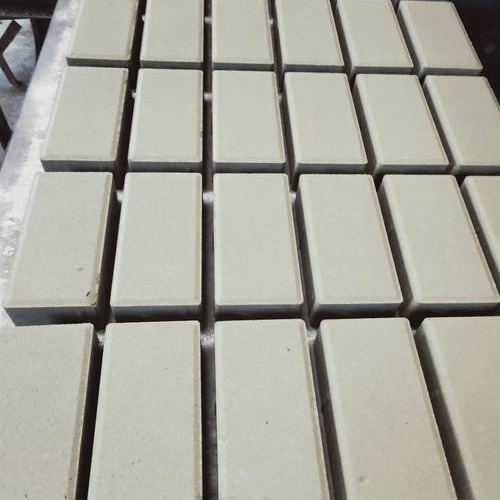 供应彩色花砖   通体砖   枫叶砖   路面砖