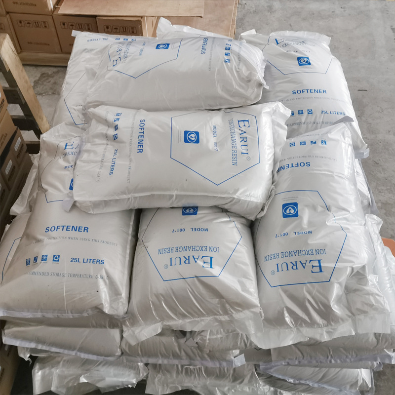 钠离子交换器树脂 阳离子交换树脂 软水处理滤料软水树脂001*7