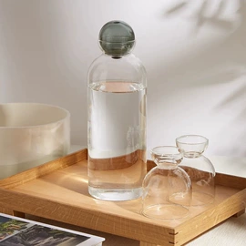 玻璃杯;咖啡壶;冷水壶