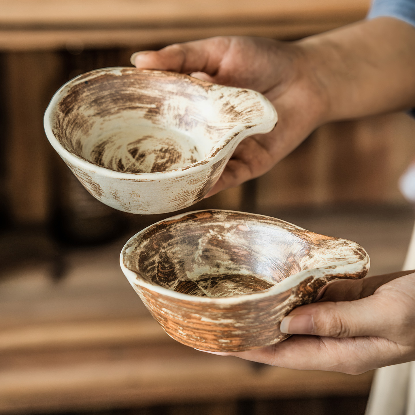Retro hacer viejos platos de inmersión de cerámica creativa de una sola oreja platos de sabor de cerámica restaurante casero platos de postres al por mayor platos de cubierta