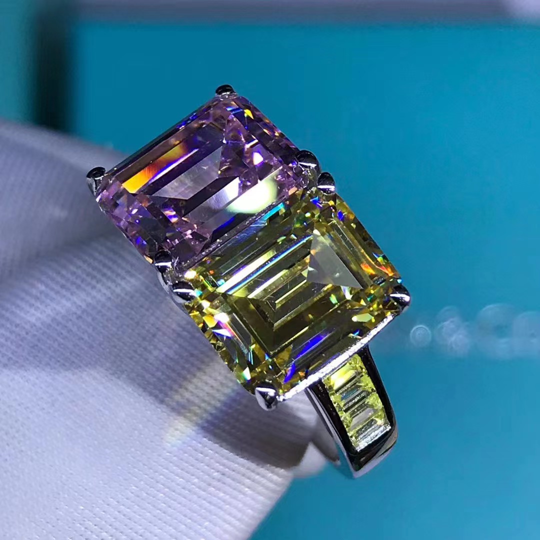 La plata esterlina importó el anillo de diamantes de alto carbono 6 quilates de lujo de hielo Flor de corte de piedra transfronterizo Comercio electrónico comercio exterior exclusivo para la joyería de las mujeres