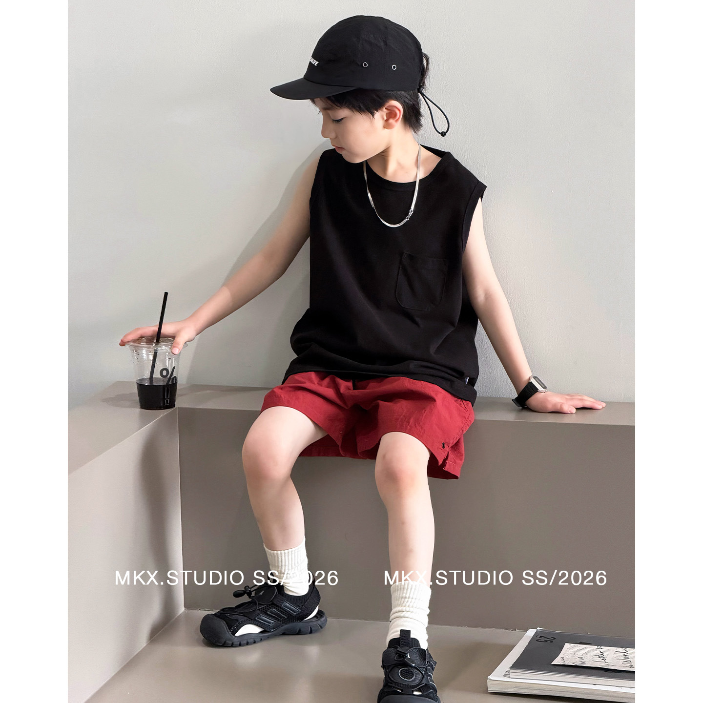 Chaleco delgado de verano para niños 2026 ropa infantil de verano nueva versión coreana de la camiseta transpirable sin mangas para niños