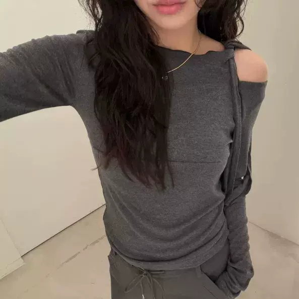 现货 2026春季新款韩国东大门气质纯色显瘦露肩系带长袖T恤上衣女