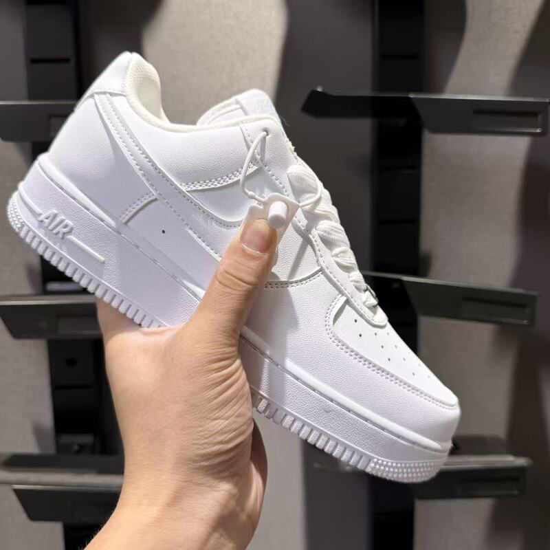 AJ1 Air Force 1 AJ unisex low-top sneakers, available in all-white, all-black, and wheat colors, a trendy and versatile athletic shoe for students AJ1 Air Force 1 AJ unisex low-top sneakers, available in all-white, all-black, and wheat colors, a trendy and versatile athletic shoe for students