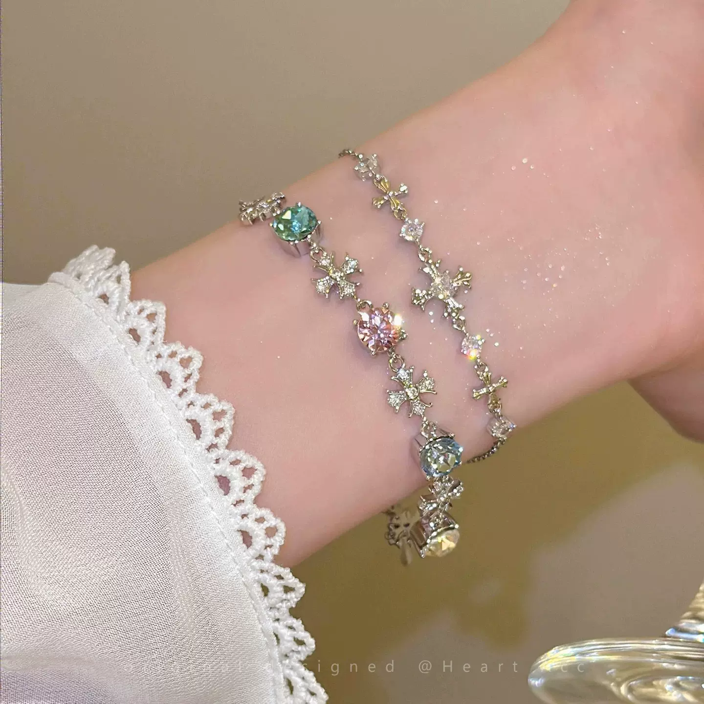 冷淡风银色十字架手链女轻奢小众高级感手饰精致高颜值学生党配饰