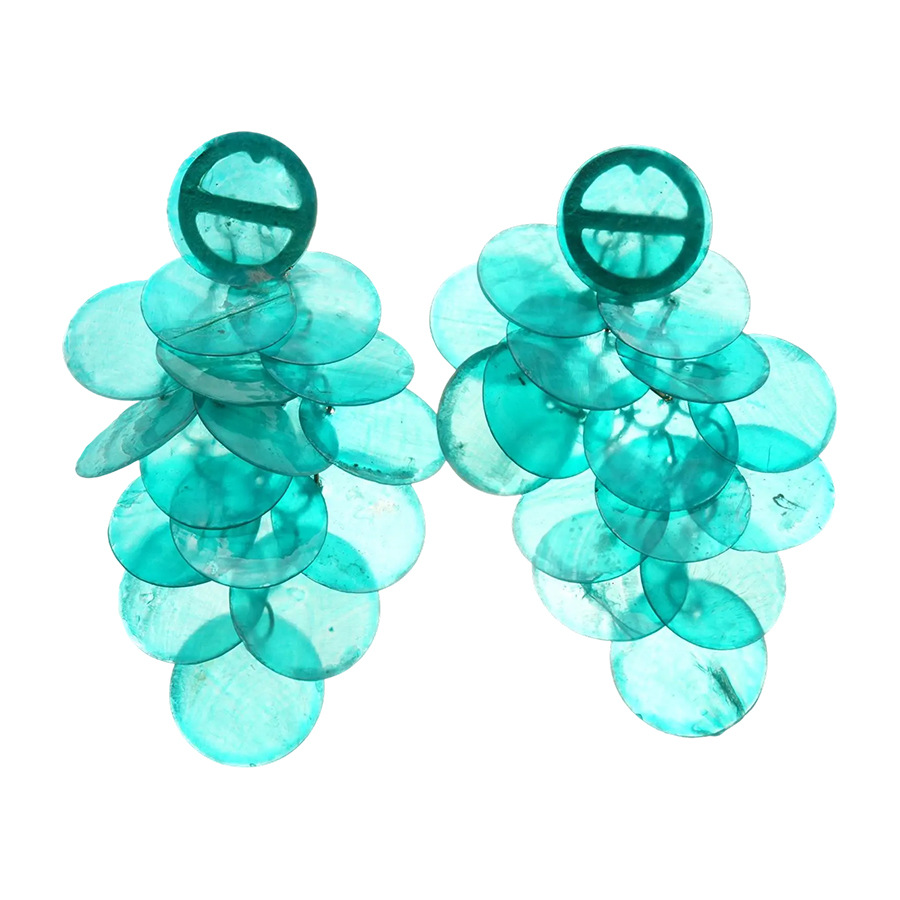 Pendientes de borla de concha de color de aguja de plata Pendientes de estilo de vacaciones de playa para mujer Pendientes de todo fósforo de alta gama Sentido de diseño nicho