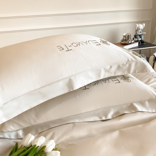 A-class 180-count Xinjiang long-staple cotton four-piece set, luxury 100% pure cotton, bare sleep all-cotton simple embroidery duvet cover and bed skirt