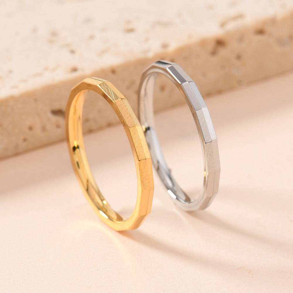 Nueva joyería coreana de acero inoxidable simple y fino anillo de 2 mm de diseño de nicho para parejas