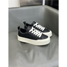 j男鞋2025秋季新款百搭舒适软底休闲鞋低帮系带皮面板鞋男款低帮