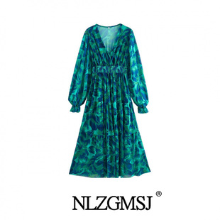 Autumn 2024 New Women's Wear European and American Style Fashion Simple V-Neck Printing Tight Waist dress