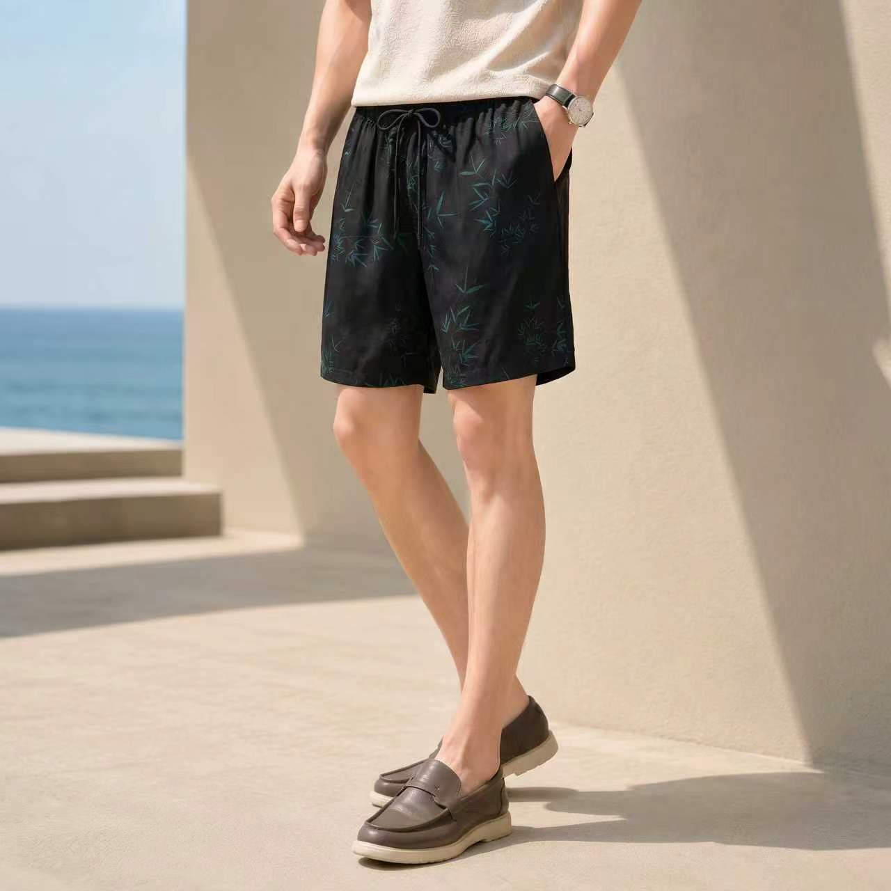 Quần short nam lụa tơ tằm cạp chun — Da đen 8985 chi tiết 7