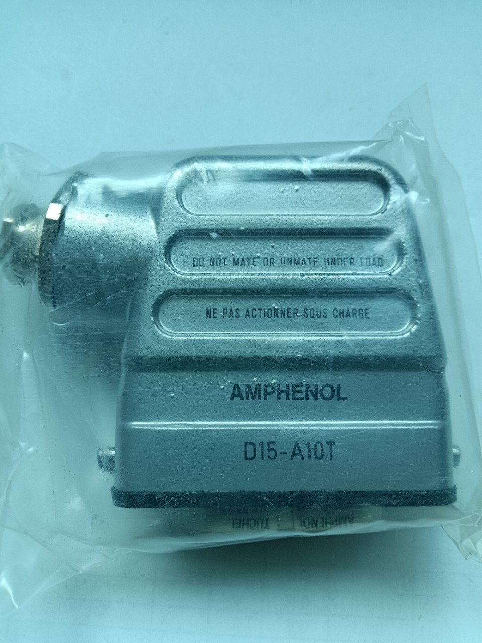 全新原装插头D15-A10T FF-SB1080