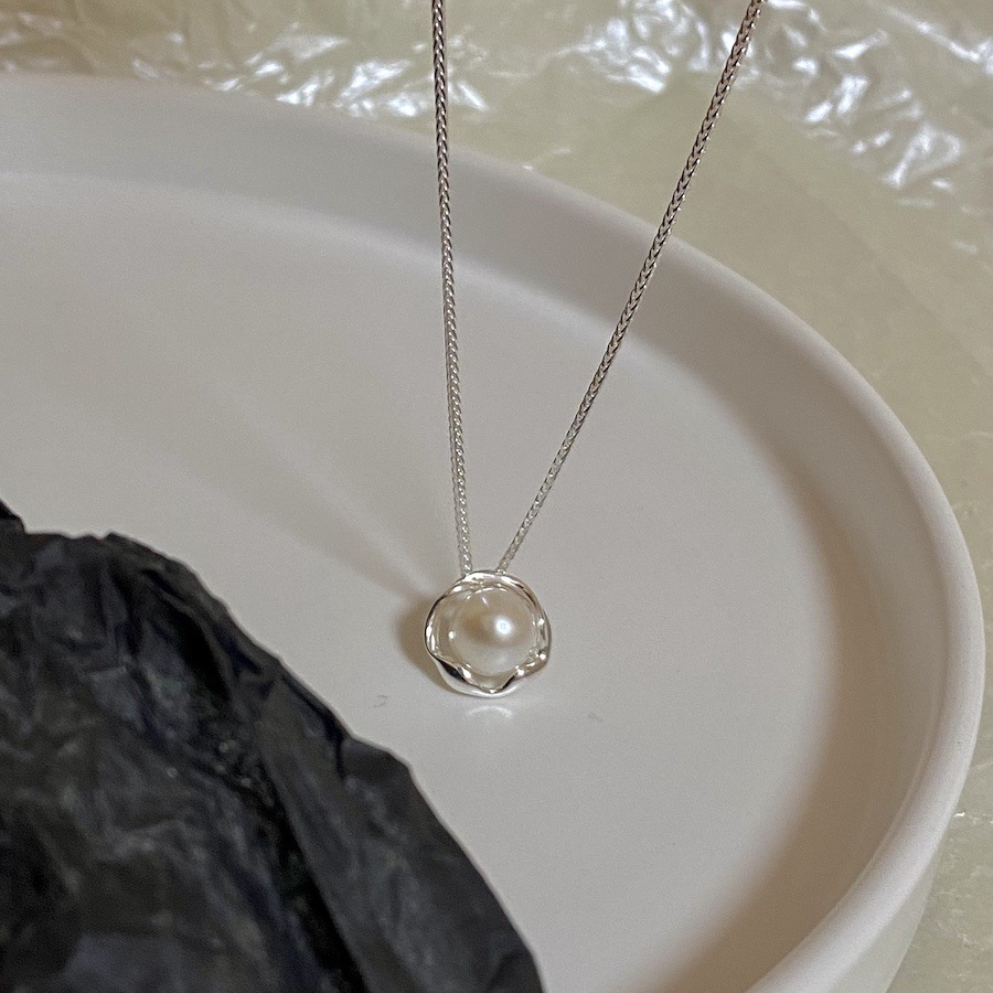 À La Française Géométrique Argent Sterling Placage Incruster Perle D'eau Douce Pendentif display picture 1