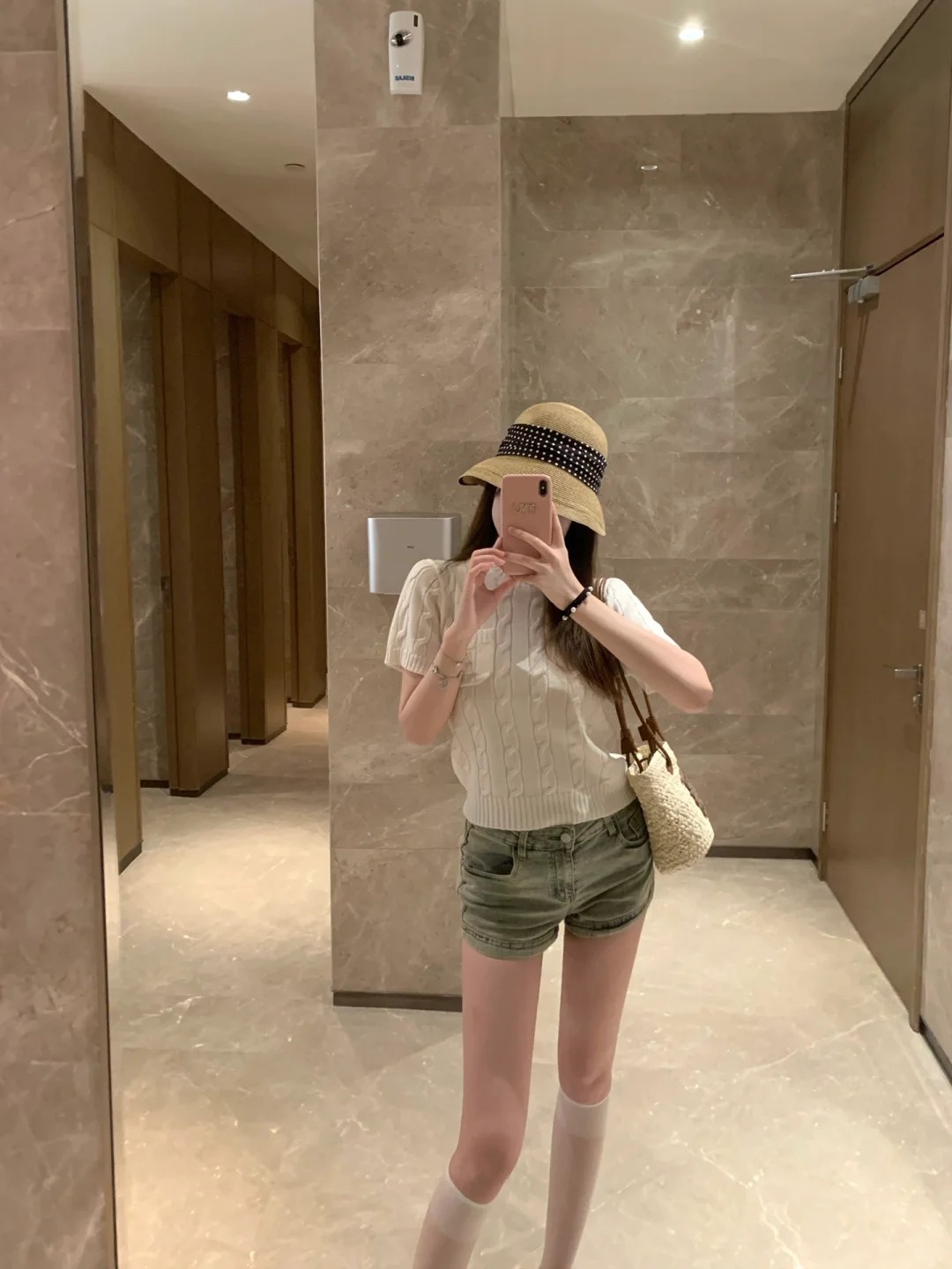 ootd|还是没逃过拉夫的针织短袖_1_small郑颜颜_来