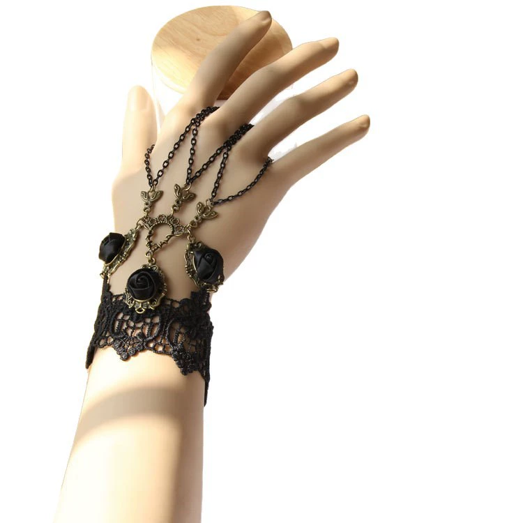 Браслет с кольцом кружево и роза с кристаллом