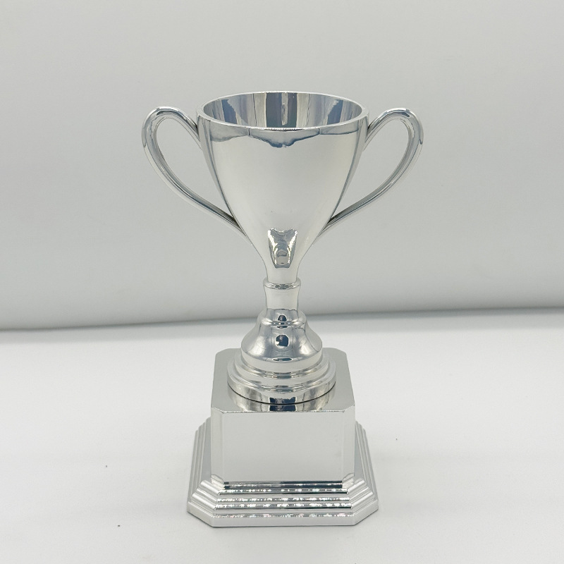 Transfronterizos trofeos generales de alta calidad personalizados corporativos reunión anual de honor concursos de premios oro, plata y bronce grabado trofeo