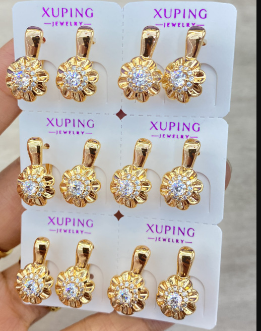 Color:033: buy 6 pairs for one card