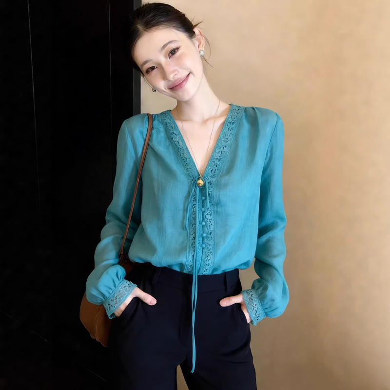 Peacock Blue Shirt for Women, Long-Sleeved, Spring 2026 New Style, High-End, Light Luxury, Good-Looking, Elegant, Beautiful, V-Neck Shirt Peacock Blue Shirt for Women, Long-Sleeved, Spring 2026 New Style, High-End, Light Luxury, Good-Looking, Elegant, Beautiful, V-Neck Shirt