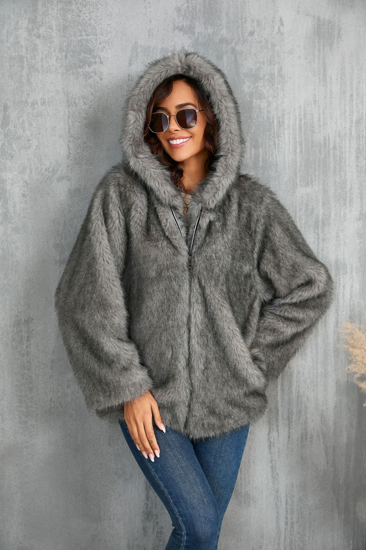 Women's Clothing fur coat solid color loose hooded short fur collar coat winter coat warm winter wear_voghion.com