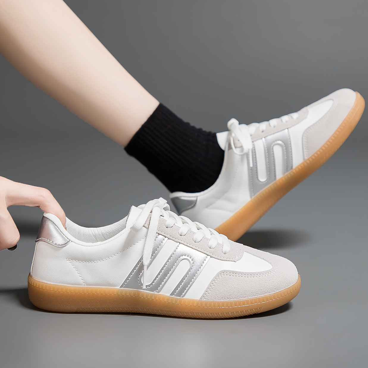 2024 neue Paar Training Runde Kappe Casual Board Lace up Kleine Weiße Schuhe frauen Herbst F8816_voghion.com