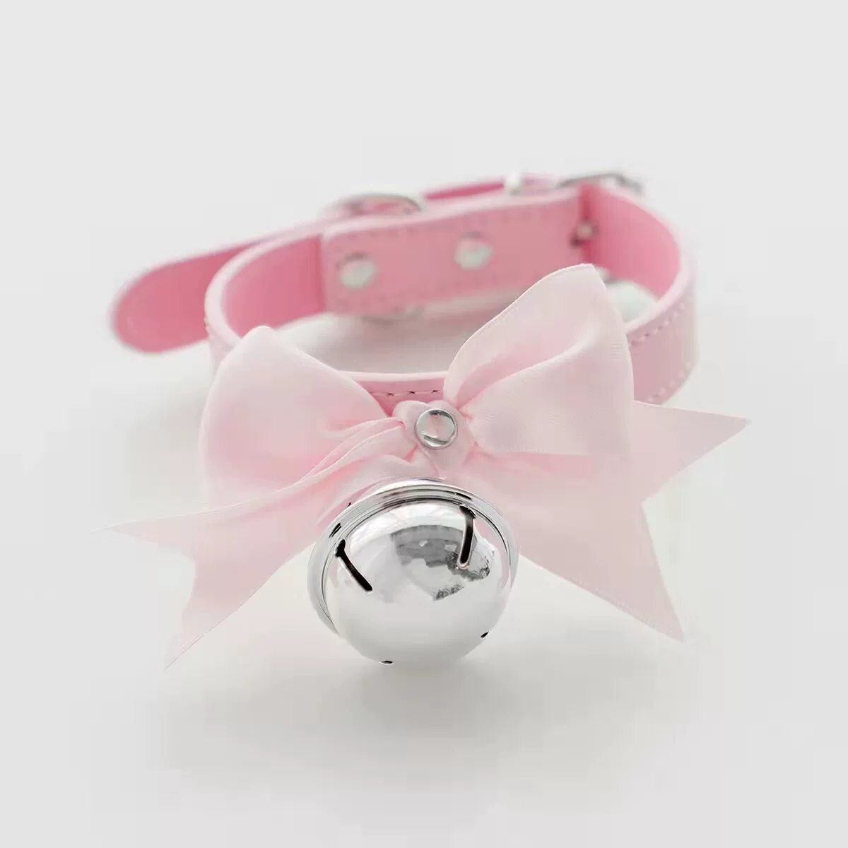 吸管少女 Sexy choker with bow, polyurethane small bell, necklace, chain for key bag 