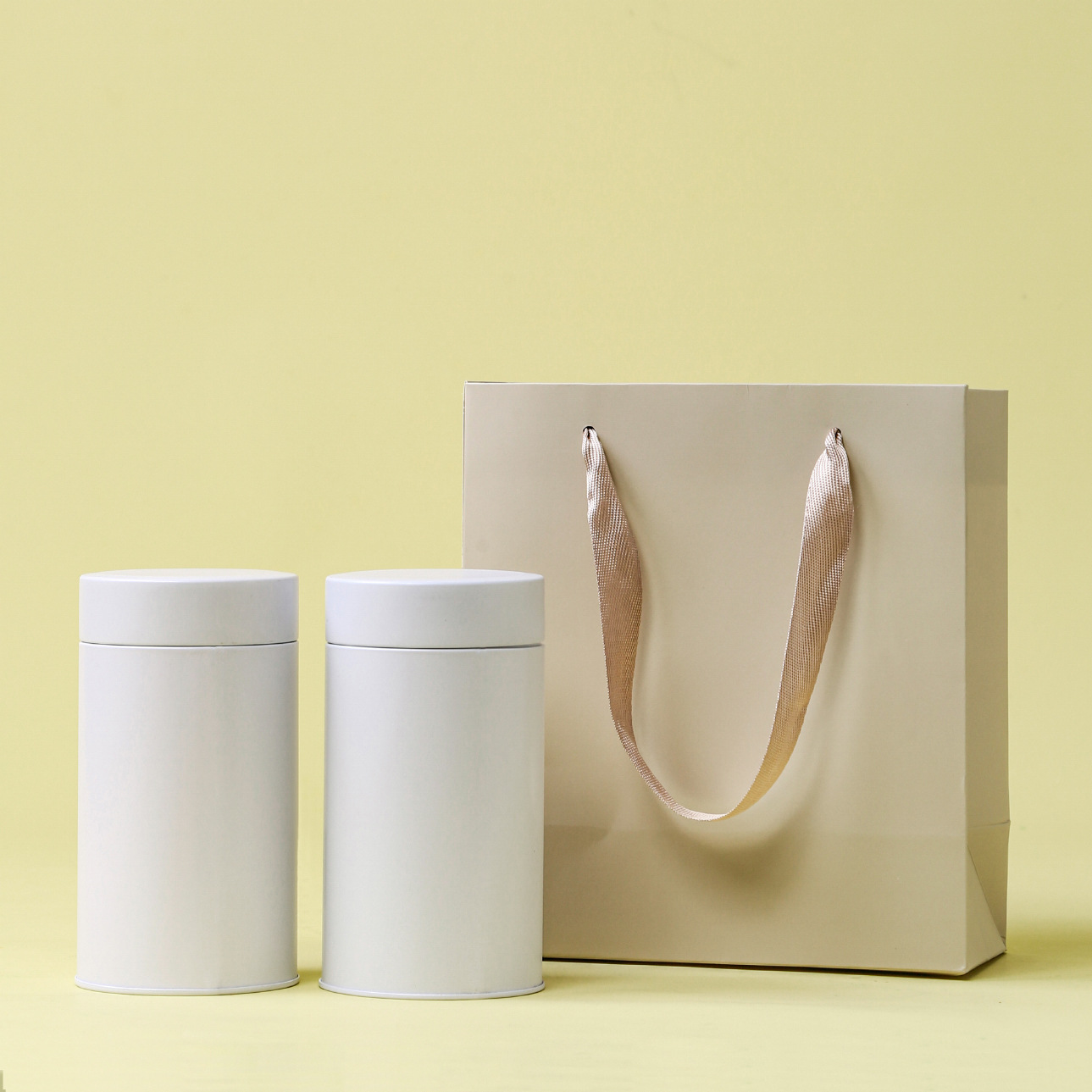 Latas de hierro redondas de té Latas de té selladas a prueba de humedad Té negro Oolong Té negro Té verde Latas de hierro de Taiwán Latas de hierro de un solo racimo en stock