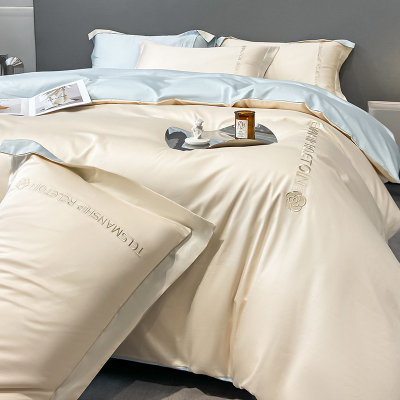 Cuatro piezas de seda de hielo de verano seda lisa cama cama de lujo ligera cama de lujo cama de tres piezas de verano