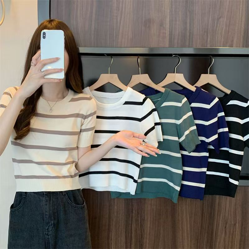 Small Round Neck Short-Sleeved Knitwear Women's Short T-Shirt 2025 Summer Design Sense Tight Waist Slimming Top