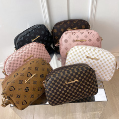 Women's bag sourcing—wholesale 2022 Korean-style autumn new arrival: printed single-shoulder camera bag and crossbody mini coin purse