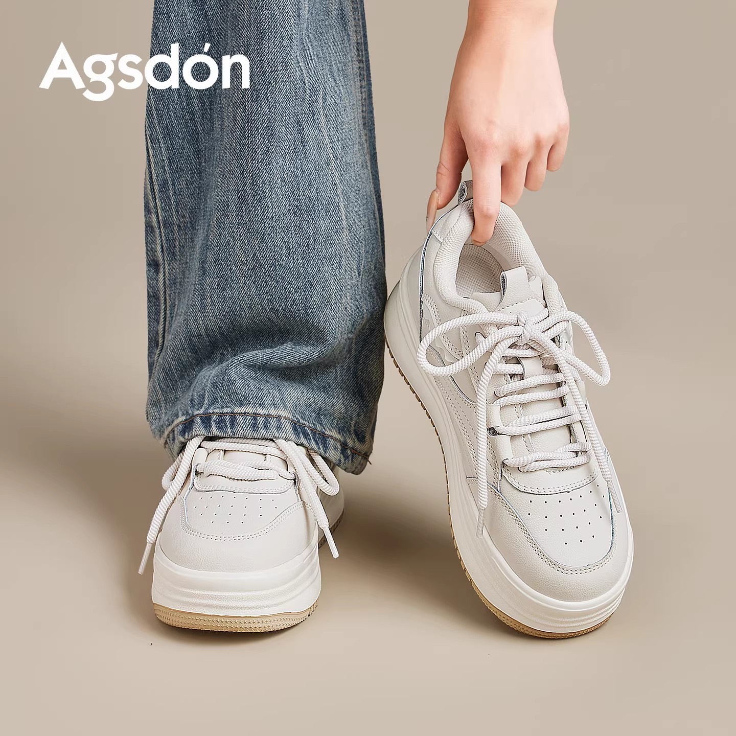 Augu Shi Deng zapatos blancos con suela gruesa para mujeres 2026 nuevo primavera y verano gran hermoso con suela suave mostrando zapatos deportivos casuales altos