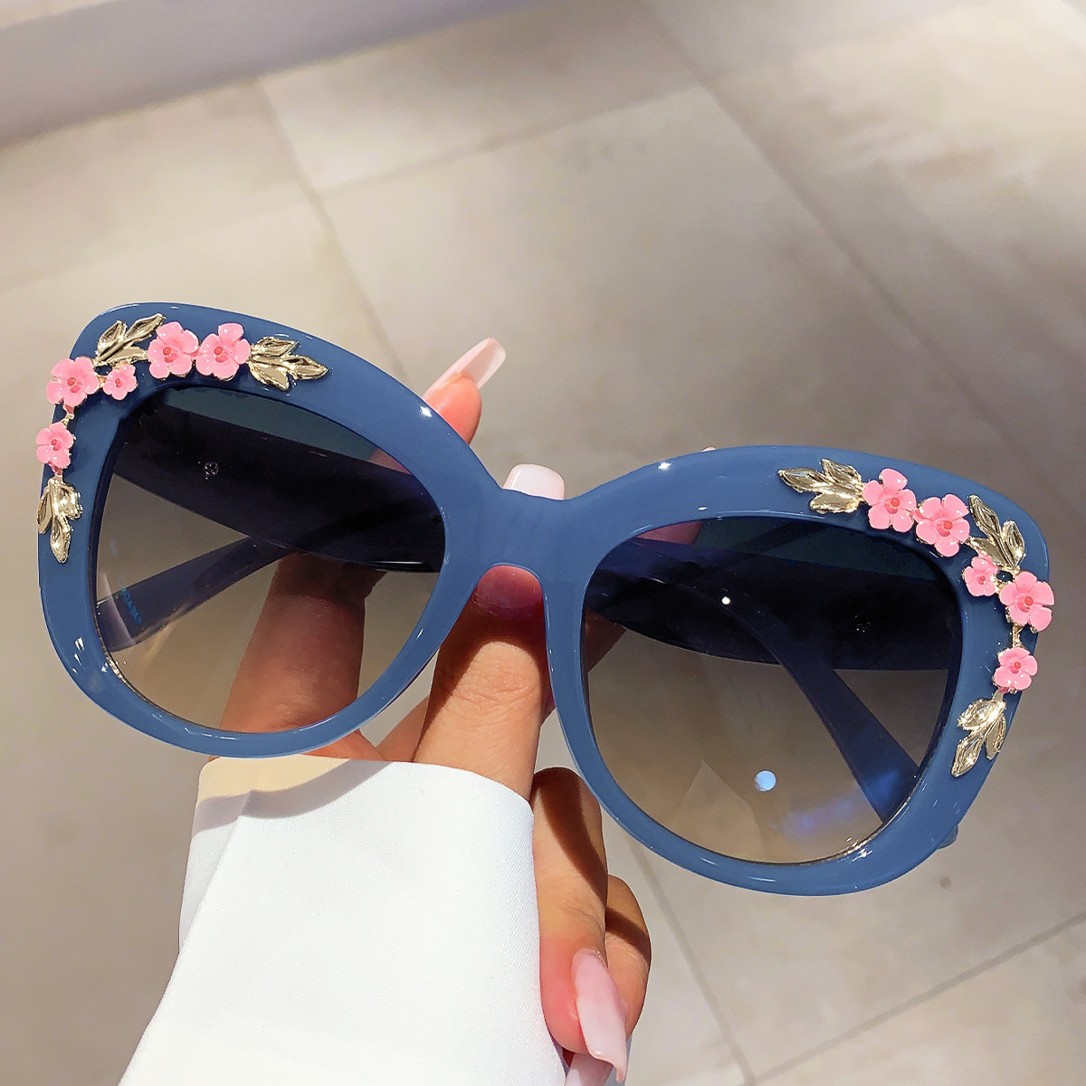 Retro Damen Sonnenbrille Im Cat-eye-design Mit Blumenmuster_voghion.com