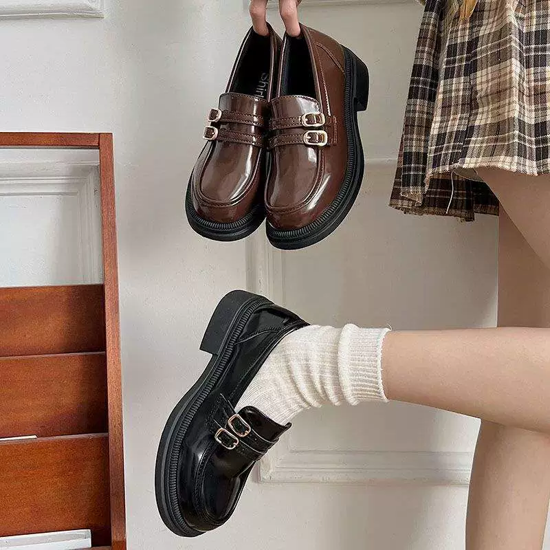 Женские кожаные туфли в британском стиле, весна 2025, новые женские туфли весна-осень, на толстой подошве, черные лоферы без застежек