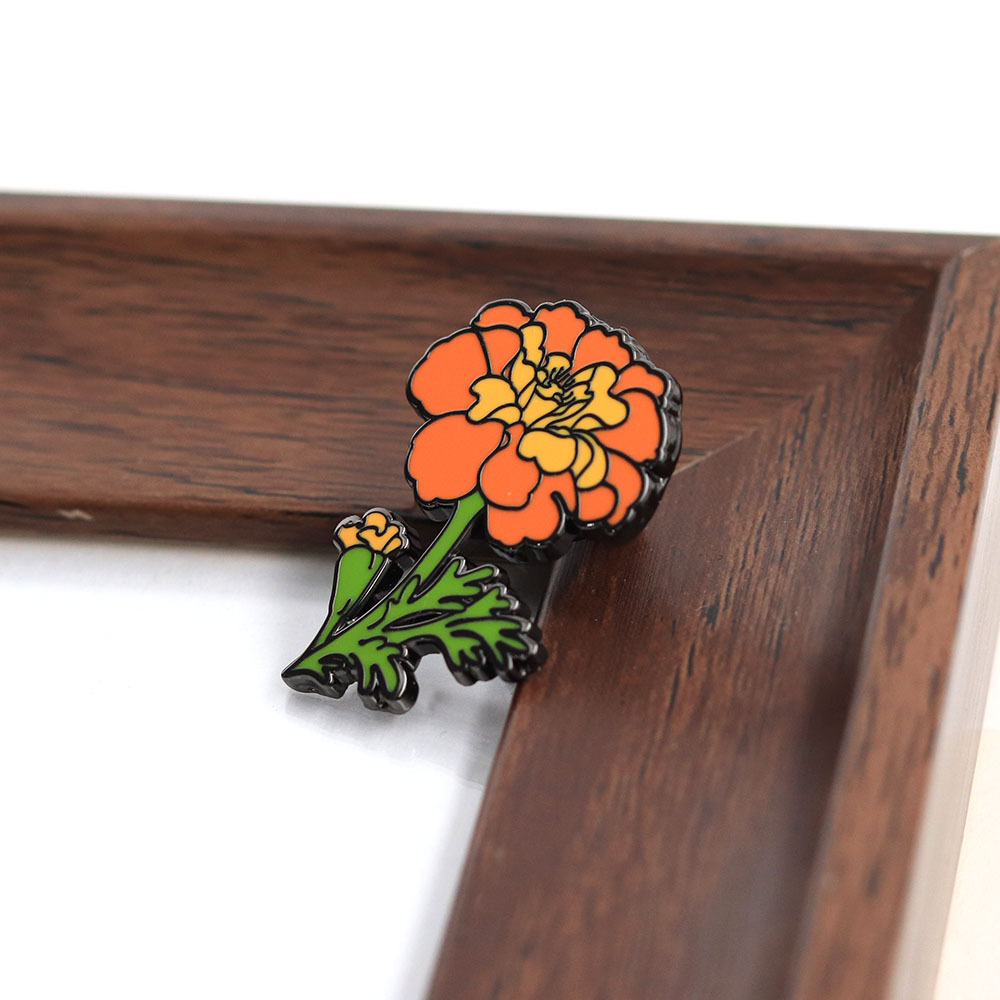 New Marigold Metal Enamel Brooch, Orange-Yellow Flower Enamel Badge, Artistic and Fresh Bag Pin Accessory