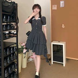 2026夏季韩系气质娃娃领格子连衣裙甜美温柔风收腰显瘦拖尾蛋糕裙