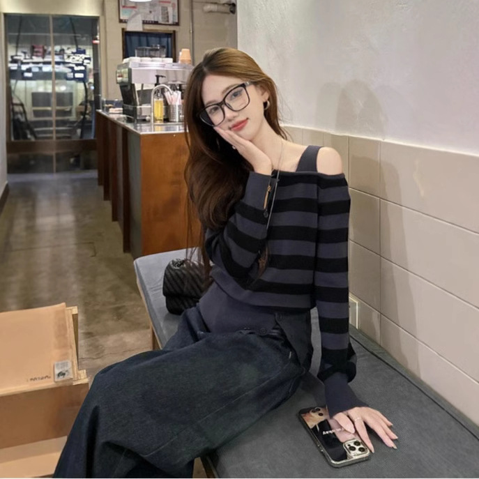 (2개) 한국식 레트로 블루 스트라이프 젠틀웨어 날씬한 어깨 스트라이프 스웨터 여성용 게으른 스타일 슬림 핏 슬림핏 올매치 탑