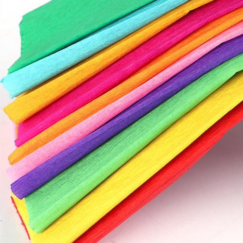 DIY materials colored crepe paper  crumpled paper  small red flower origami  children's kindergarten DIY handmade paper 
