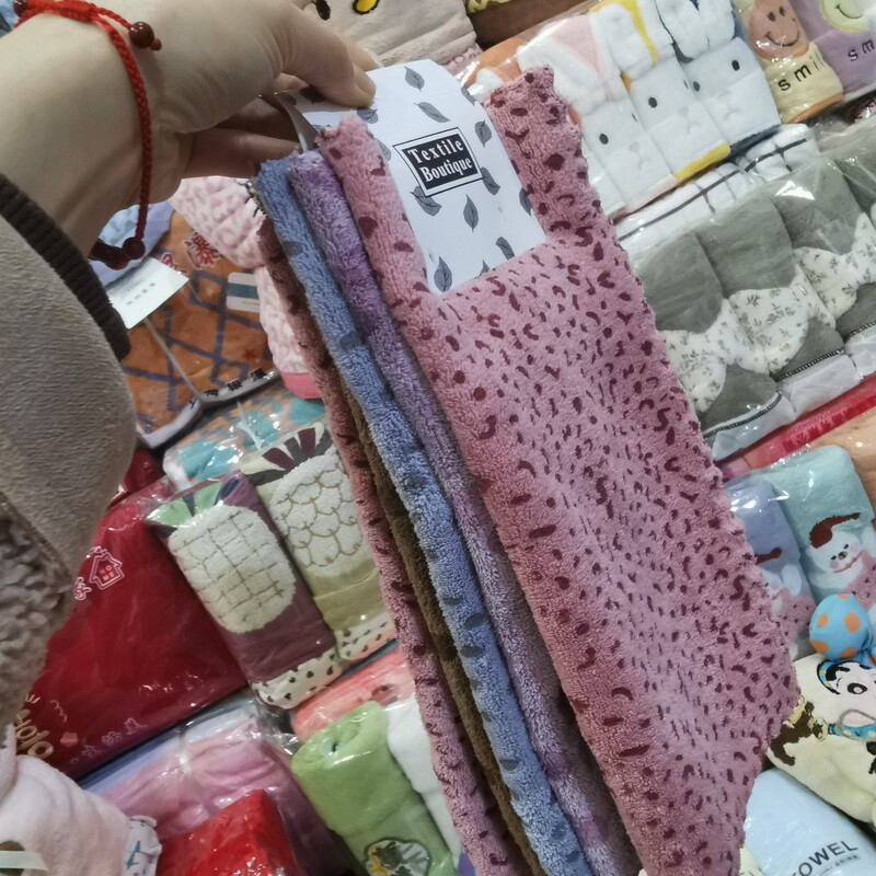 5 Packs of Card Towels, Kindergarten Hand Towels, Small Square Towels, Coral Velvet, Highly Absorbent, Quick-Drying Printed Small Rags