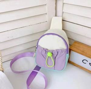 Bolsa infantil de jardín de infantes 2025 nueva moda para niños accesorios para bebés fuera bolso de pecho para niñas mochila de crestas