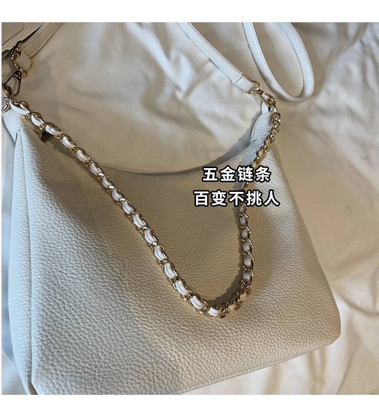 A niche, high-quality, large-capacity chain tote bag for women in the summer of 2025, a versatile and casual crossbody bag for students to commute to school Item Picture