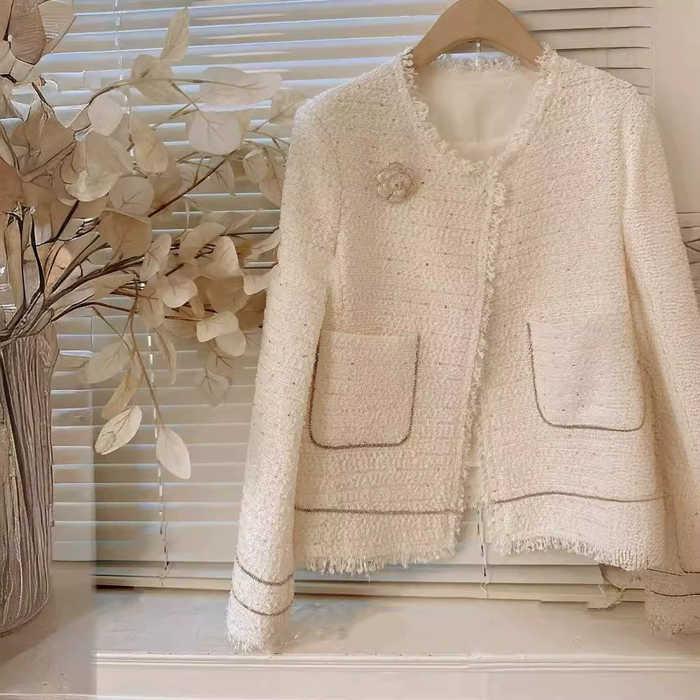 Осеннее пальто, куртка, стиль Chanel, французский стиль, яркий запоминающийся стиль, стиль высшего класса