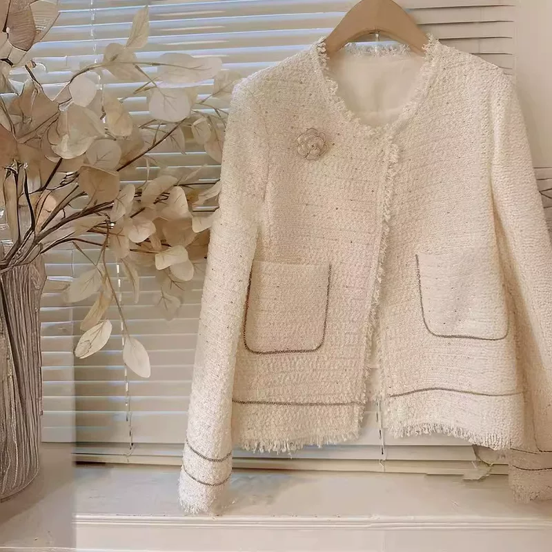 Осеннее пальто, куртка, стиль Chanel, французский стиль, яркий запоминающийся стиль, стиль высшего класса