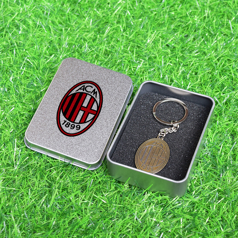 Club de fútbol insignia llavero Barcelona Real Madrid Manchester United AC Milan equipo militar tarjeta caja regalo