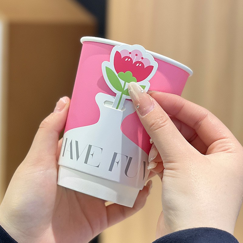 Romance de primavera, te envía una pequeña flor roja, taza de papel de café con tarjeta creativa, taza de té con leche desechable con tapa, personalizada image 5