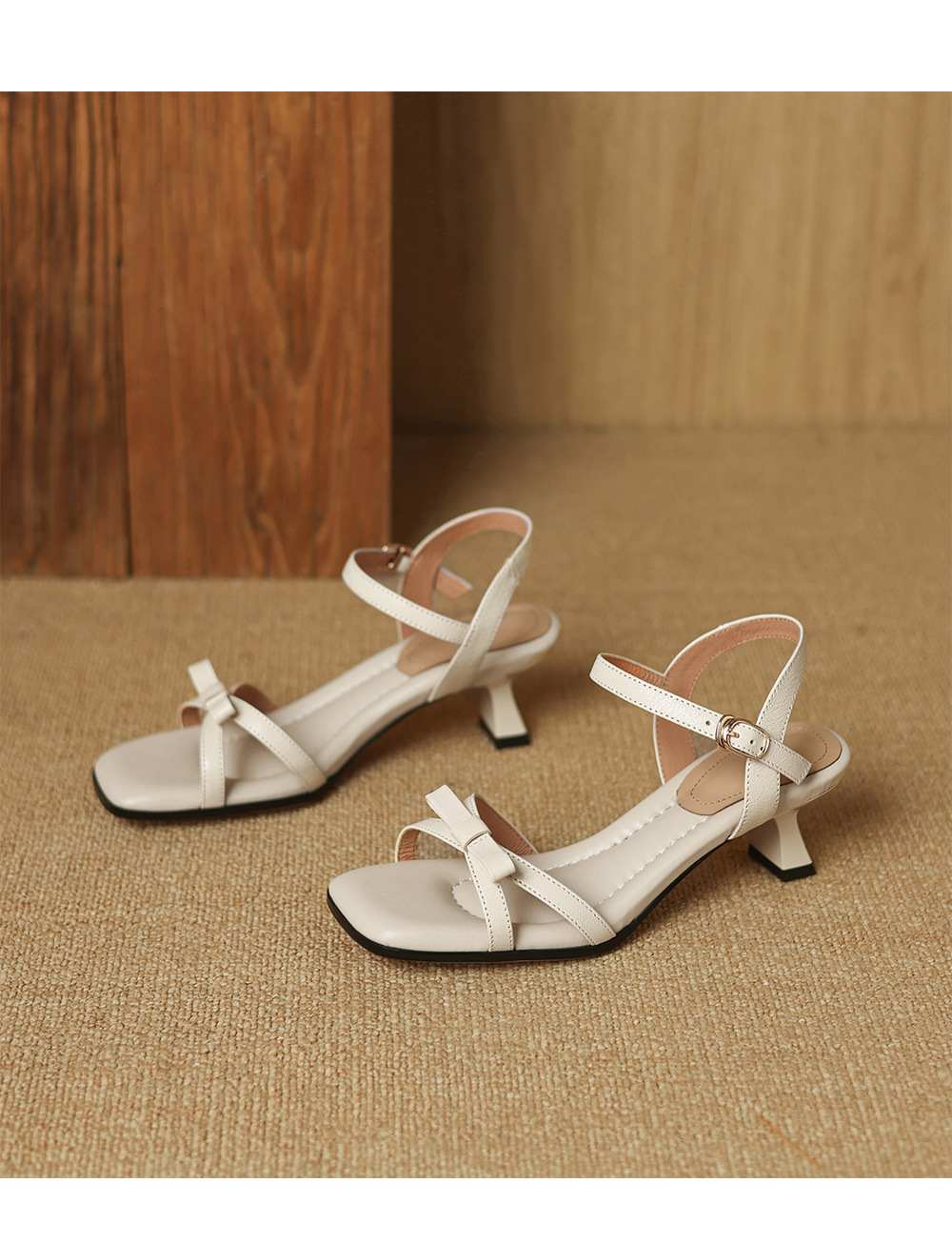 Sandal nữ quai ngang hở mũi gót vuông 5 cm da cừu nơ bướm — Màu đen chi tiết 14