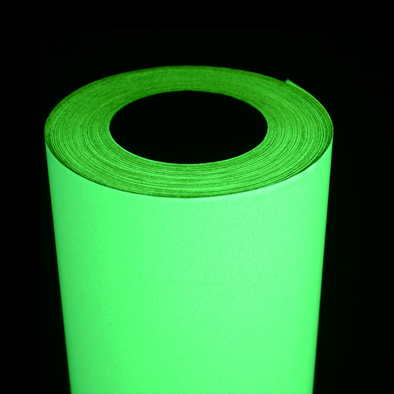 Pintura por pulverización de película luminosa PET película de almacenamiento de luz advertencia luminosa material publicitario de PVC logotipo de tráfico pegatinas autoadhesivas Guangzhou