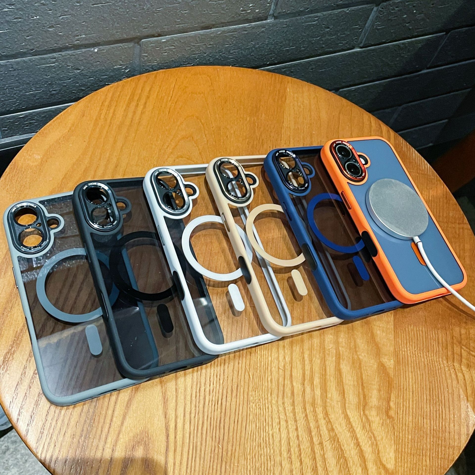 Escudo fino simple y transparente con succión magnética para iPhone14 Apple 16ProMax funda para teléfono móvil 15 pareja 13 duro 16