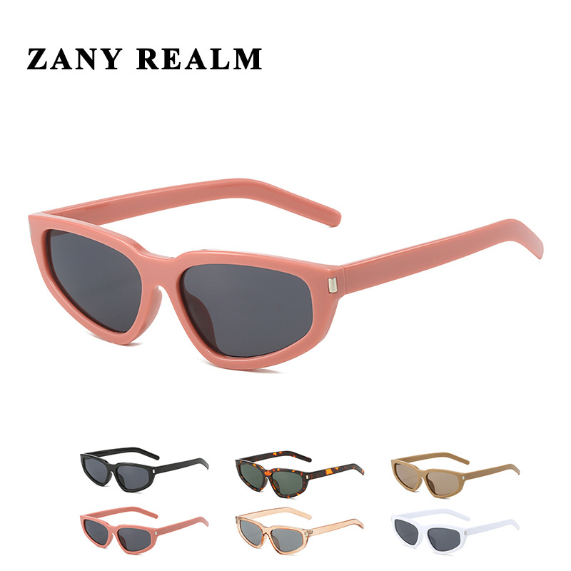 Marco Rosa pieza negra y gris